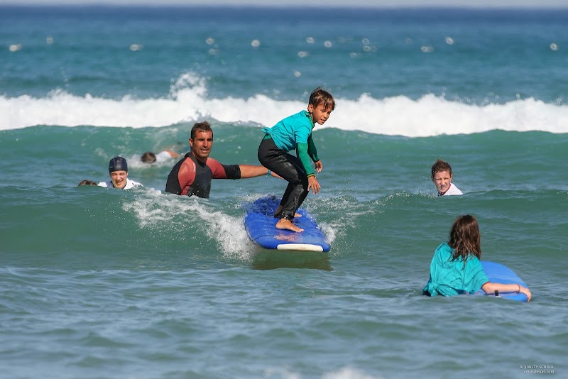 Ecole de Surf Bidart, Cours et Stages de Surf - Aquality School - Bidart